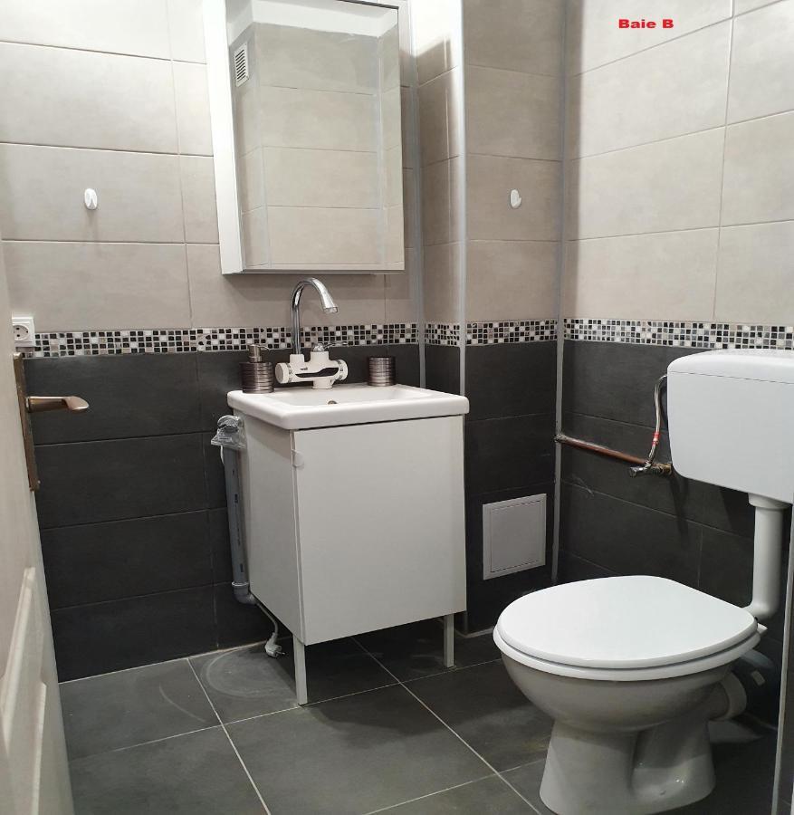 Mia Central Apart, 3 Rooms, 2 Baths, Afi Mall Braşov Exterior foto